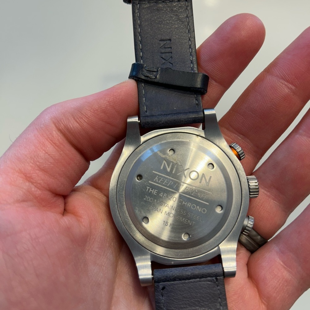 Nixon Silver and Blue 48-20 chronograph - Picture 9 of 9